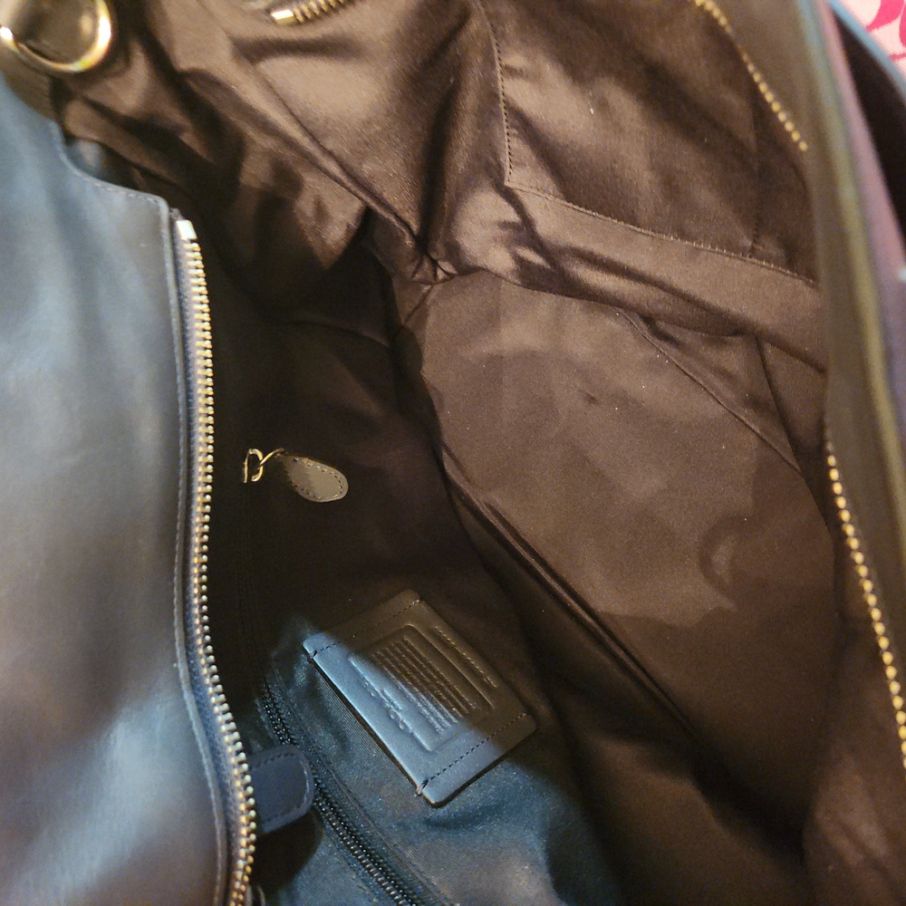 Business Totes - Picture 5 of 12